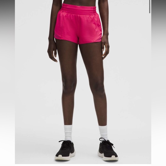 Lululemon Hotty Hot Shorts 2.5” size 10 in raspberry coulis - Picture 1 of 6